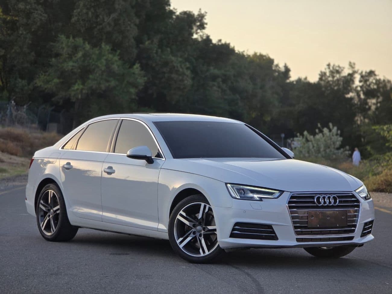 2019 Audi A4 40 TFSI S LINE