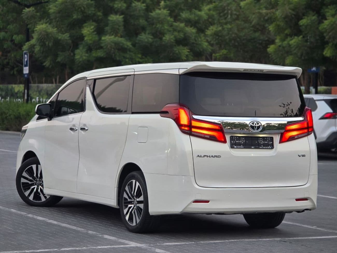 2019 Toyota Alphard LIMITED thumbnail 8