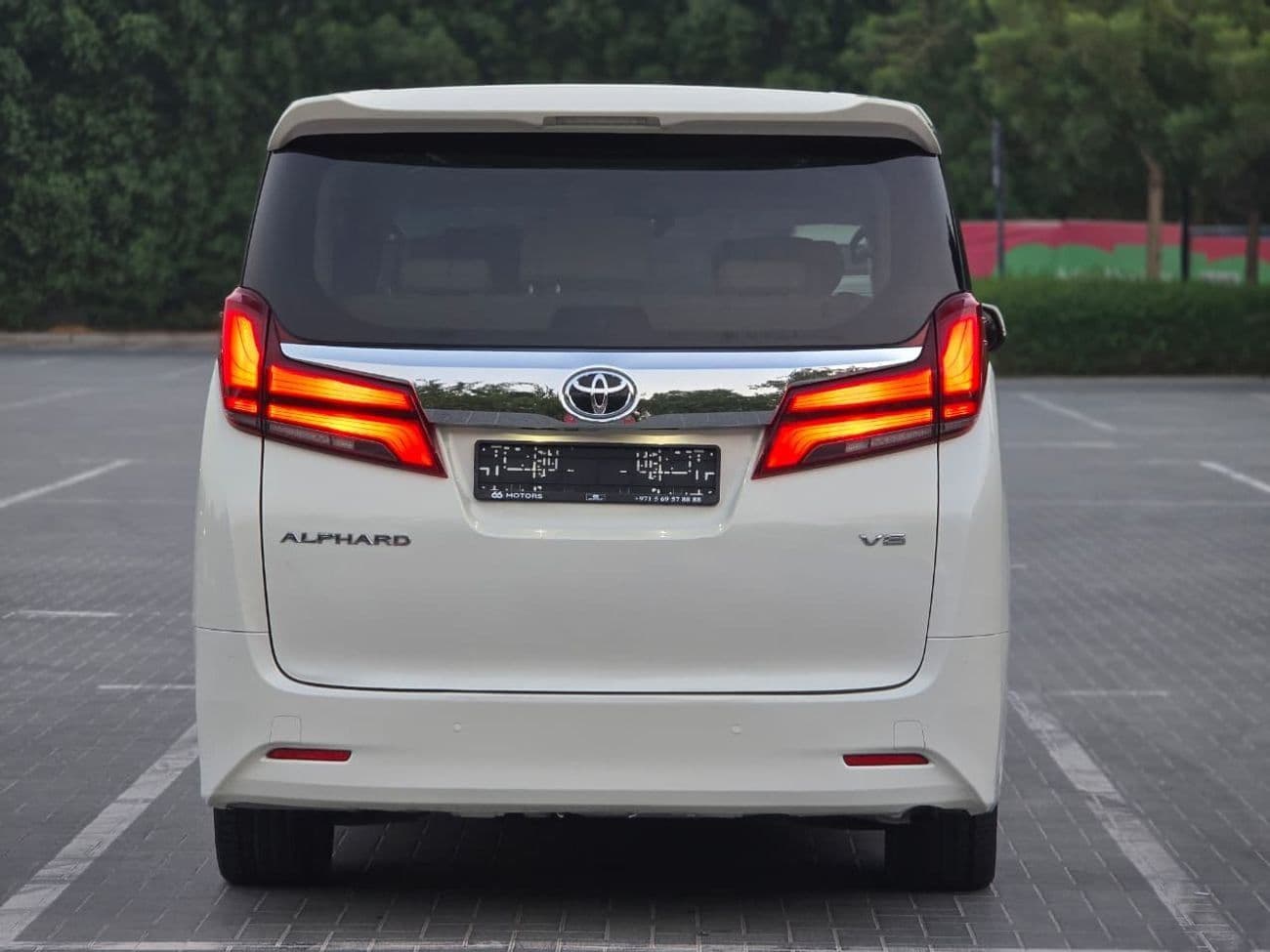 2019 Toyota Alphard LIMITED thumbnail 6
