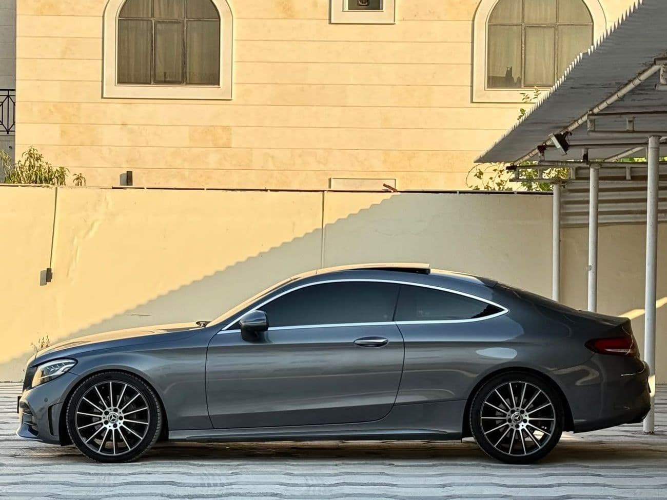 2019 Mercedes Benz C200 AMG thumbnail 6