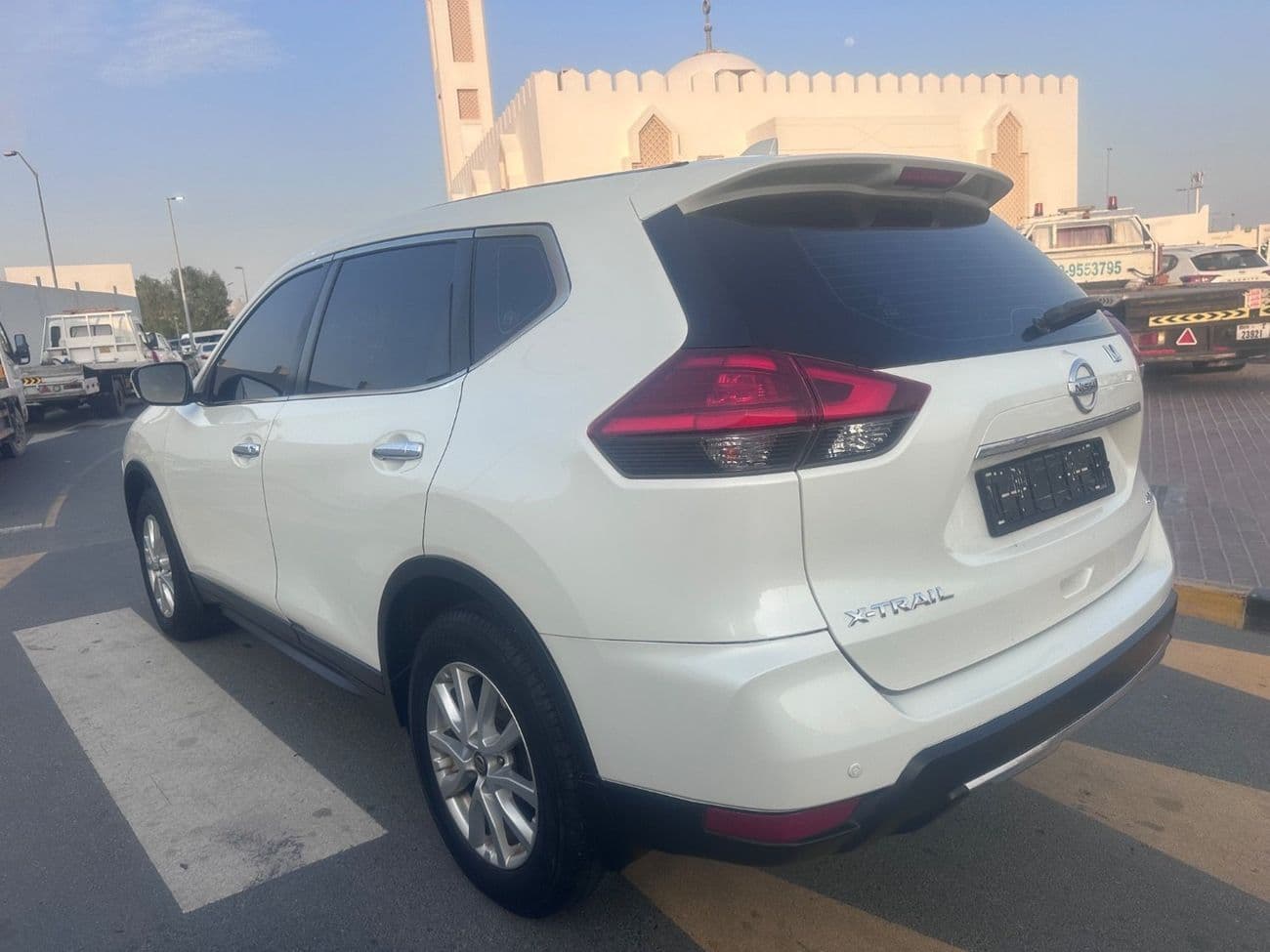 2018 Nissan X Trail thumbnail 2