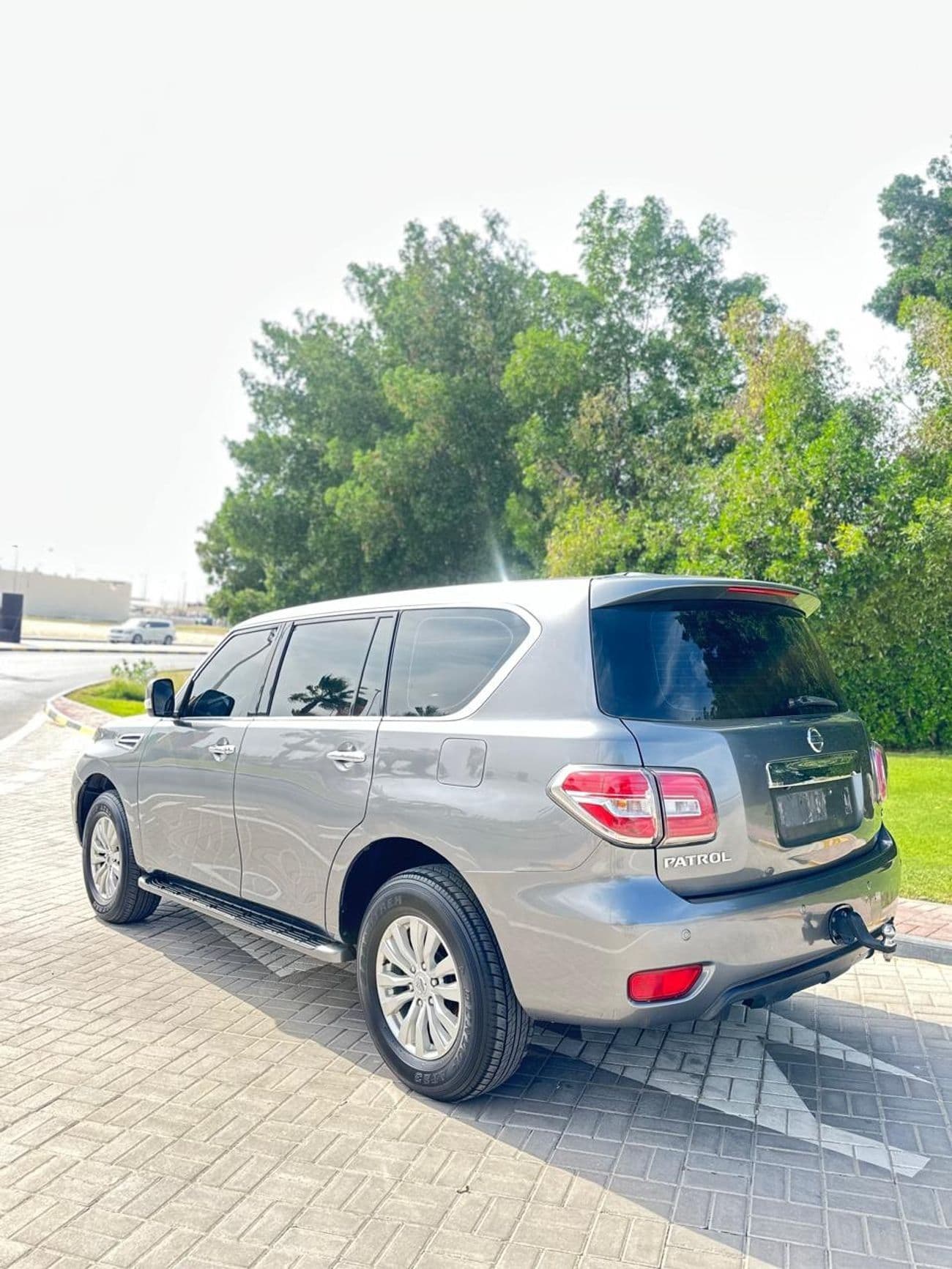 2018 Nissan Patrol LE T1 + thumbnail 6