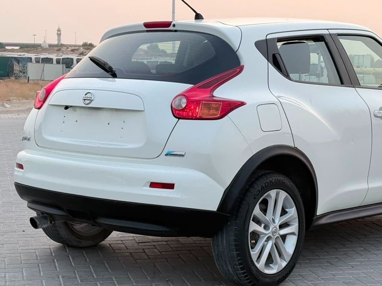 2014 Nissan Juke thumbnail 3