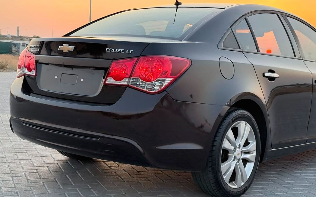 2014 Chevrolet Cruze LT A/W LTHR thumbnail 4