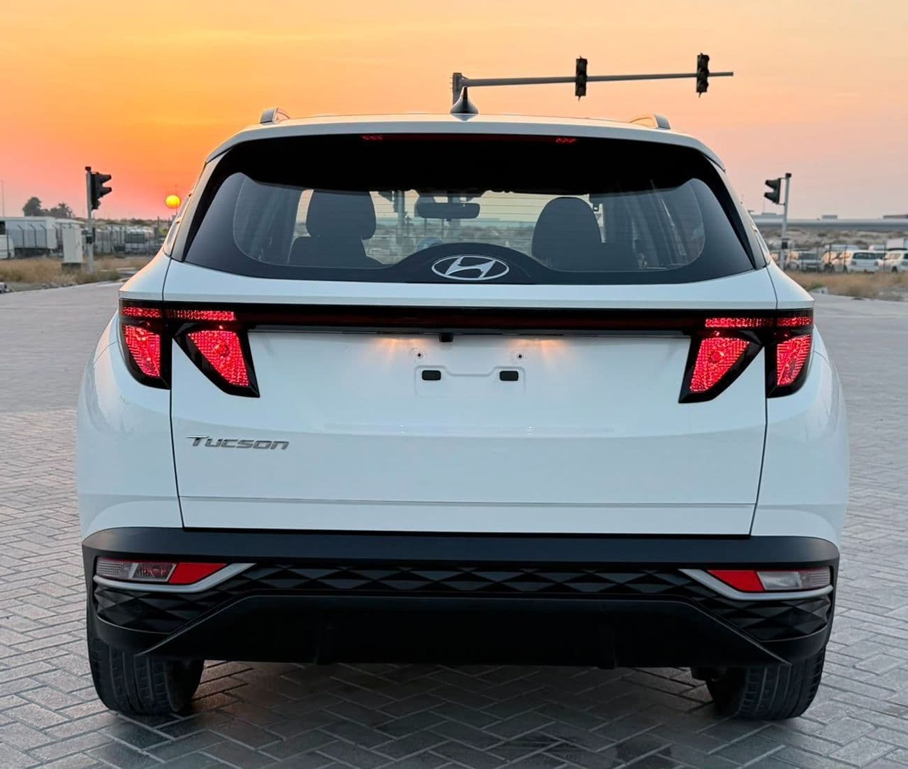 2023 Hyundai Tucson SMART thumbnail 2