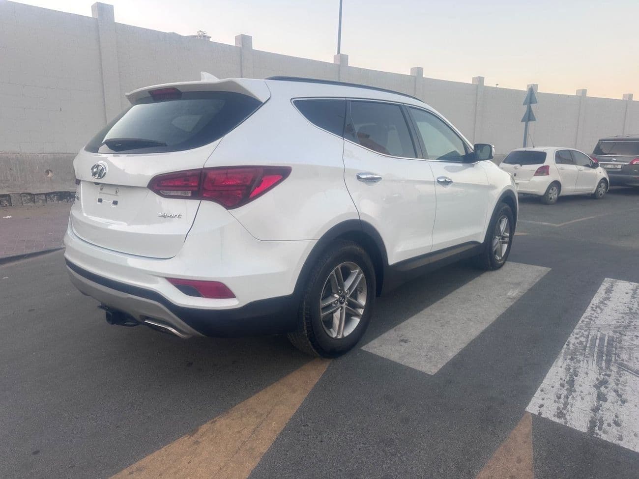 2018 Hyundai Santa Fe thumbnail 6
