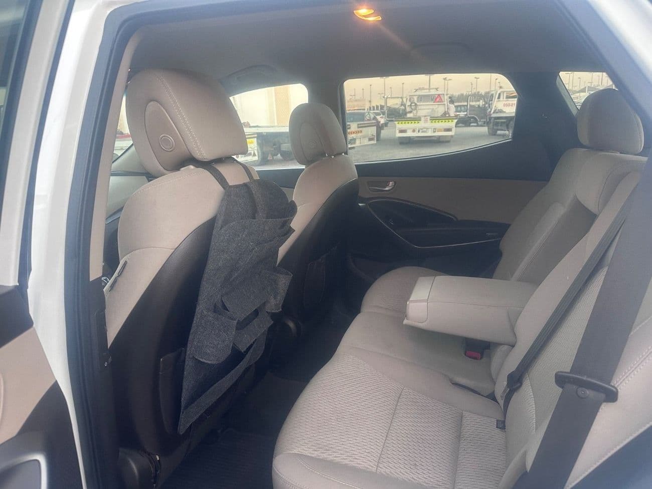 2018 Hyundai Santa Fe thumbnail 8