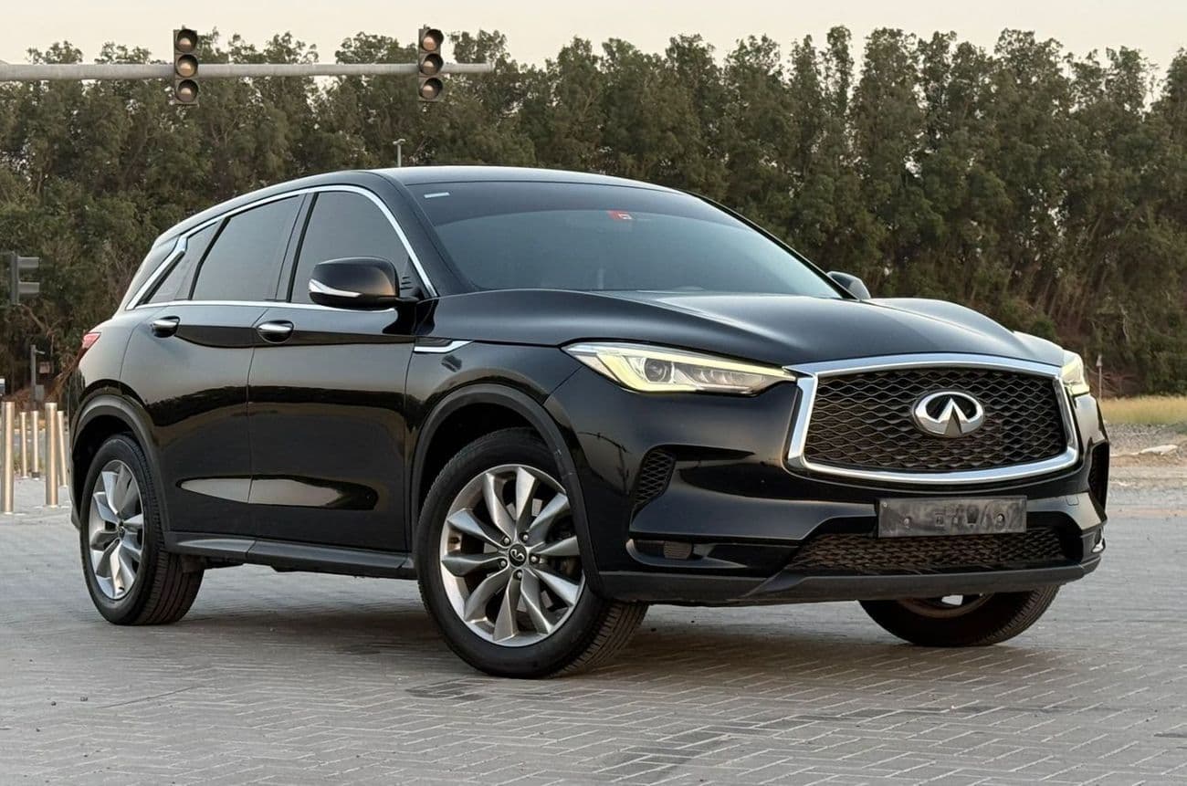 2021 Infiniti QX50 LUXE thumbnail 4
