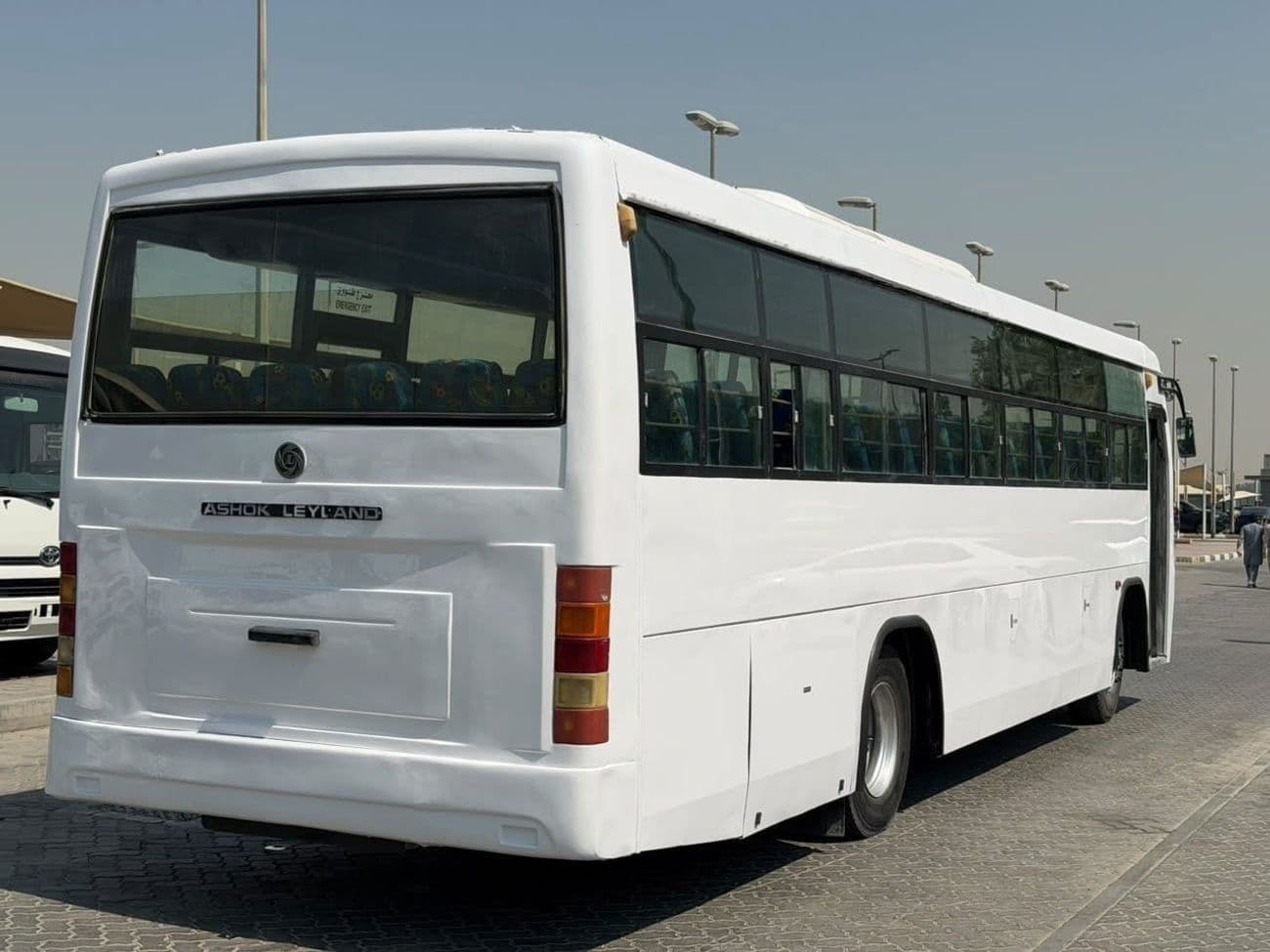 2014 Ashok Leyland Falcon 5.7L thumbnail 7