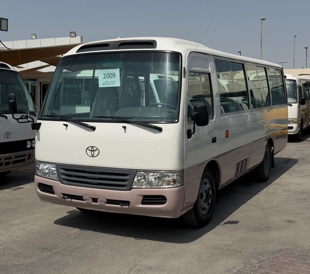 2009 Toyota Coaster thumbnail 3