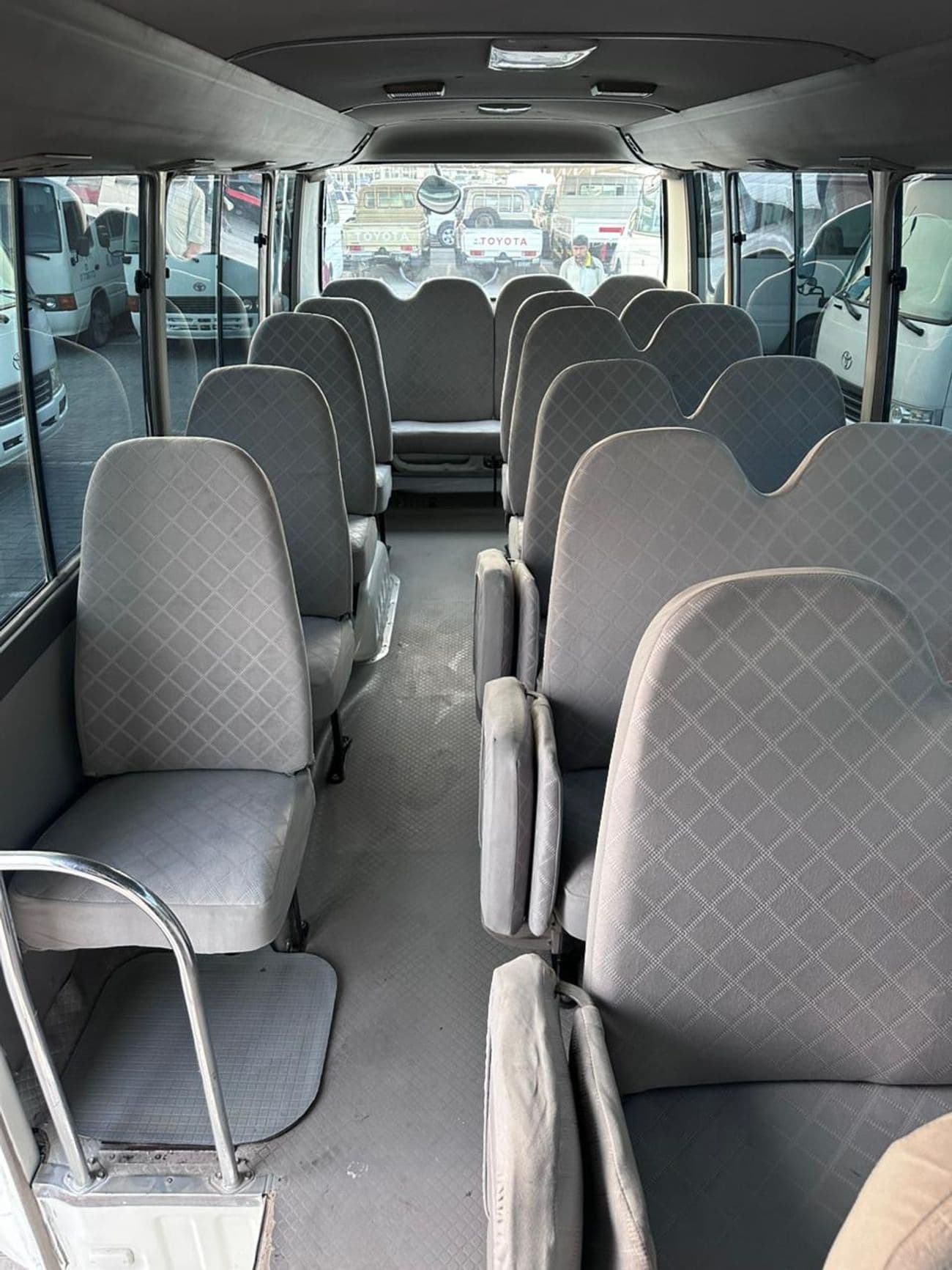 2014 Toyota Coaster LWB thumbnail 6