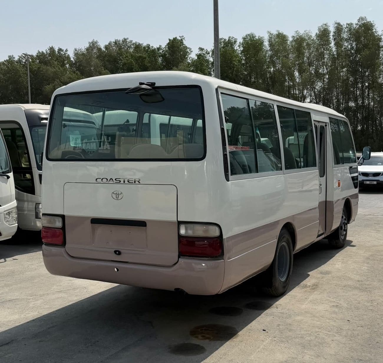2009 Toyota Coaster thumbnail 7