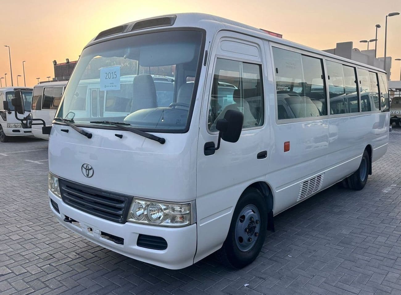 2015 Toyota Coaster DLX thumbnail 3