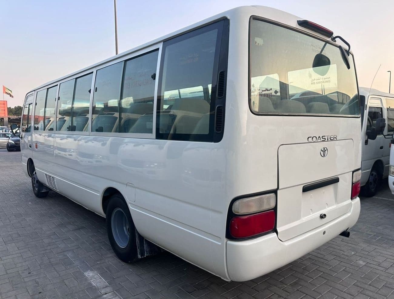 2015 Toyota Coaster DLX thumbnail 7