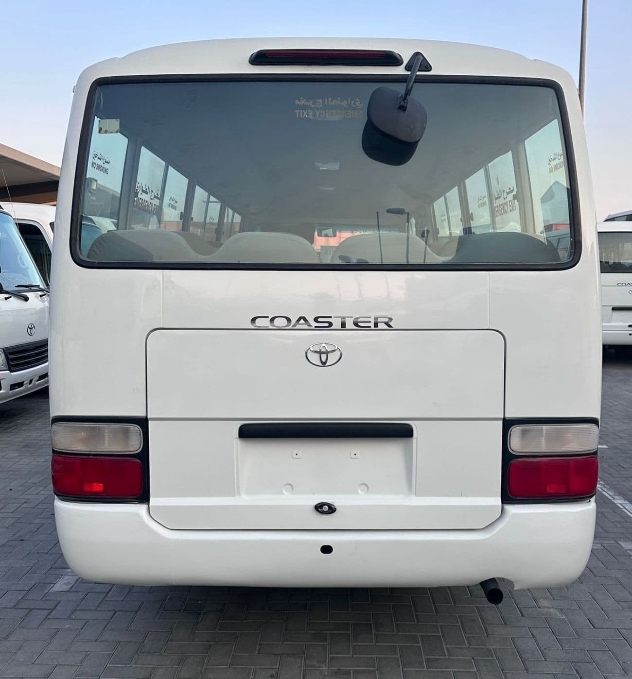 2015 Toyota Coaster DLX thumbnail 8