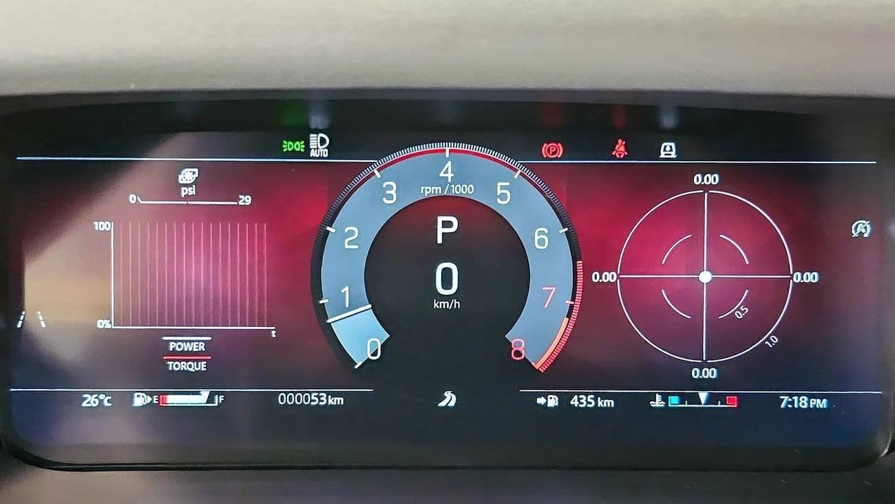 2026 Land Rover Defender 110 OCTA EDITION ONE P635 thumbnail 5