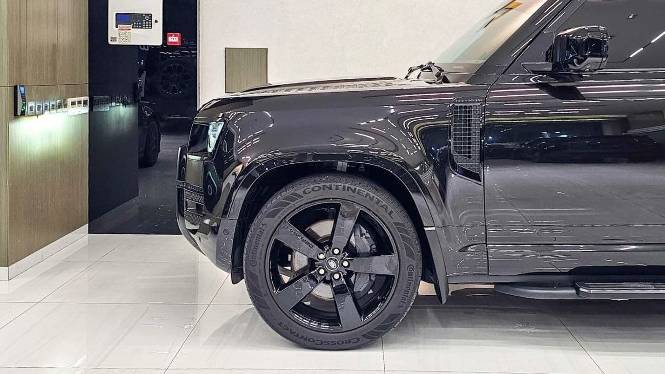 2024 Land Rover Defender 110 HSE P400 thumbnail 7