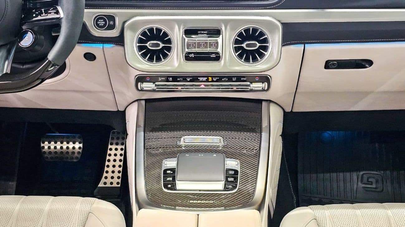 2025 Mercedes Benz G63 AMG STANDARD thumbnail 3