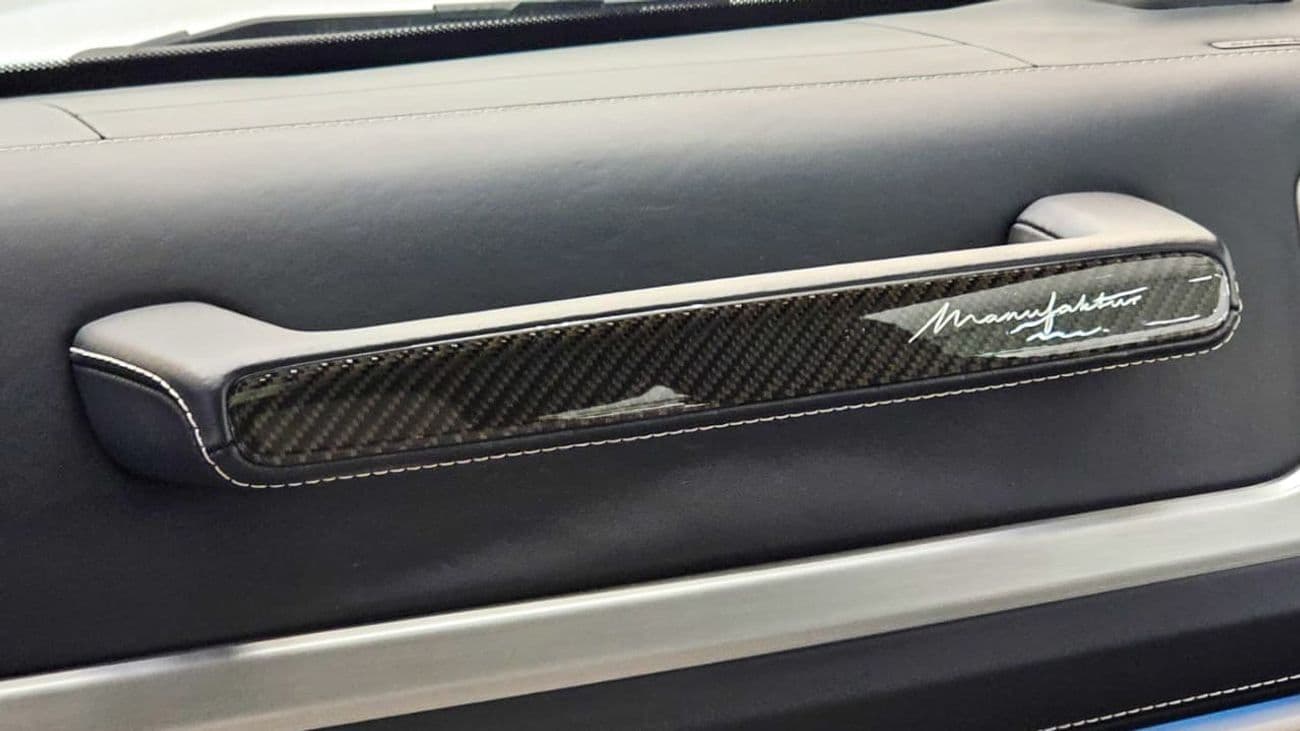 2025 Mercedes Benz G63 AMG STANDARD thumbnail 4
