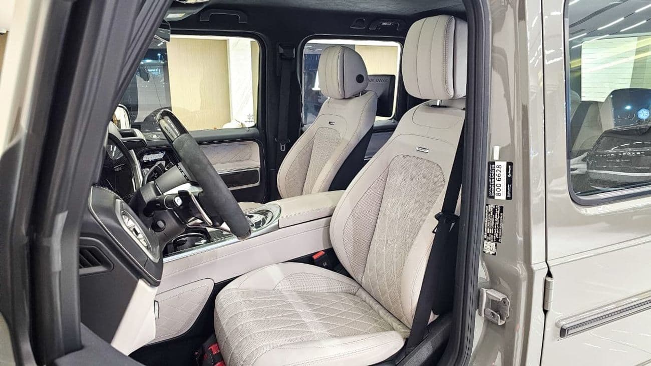 2025 Mercedes Benz G63 AMG STANDARD thumbnail 8