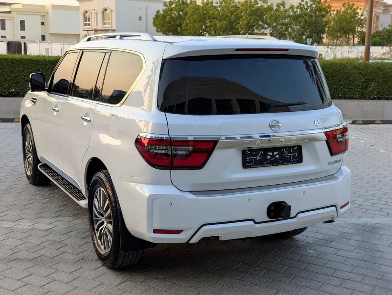 2020 Nissan Patrol SE PLATINUM CITY thumbnail 4