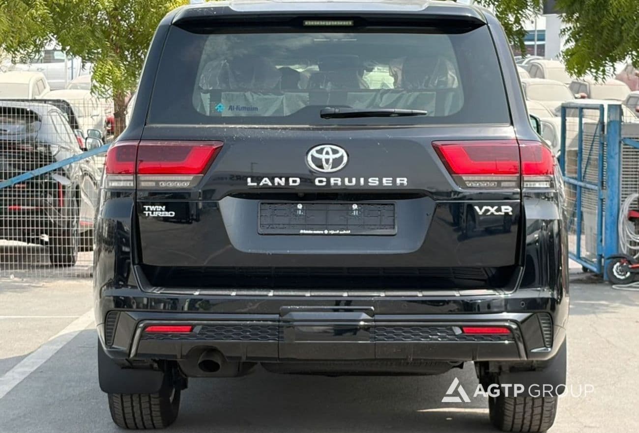 2026 Toyota Land Cruiser VXR thumbnail 4