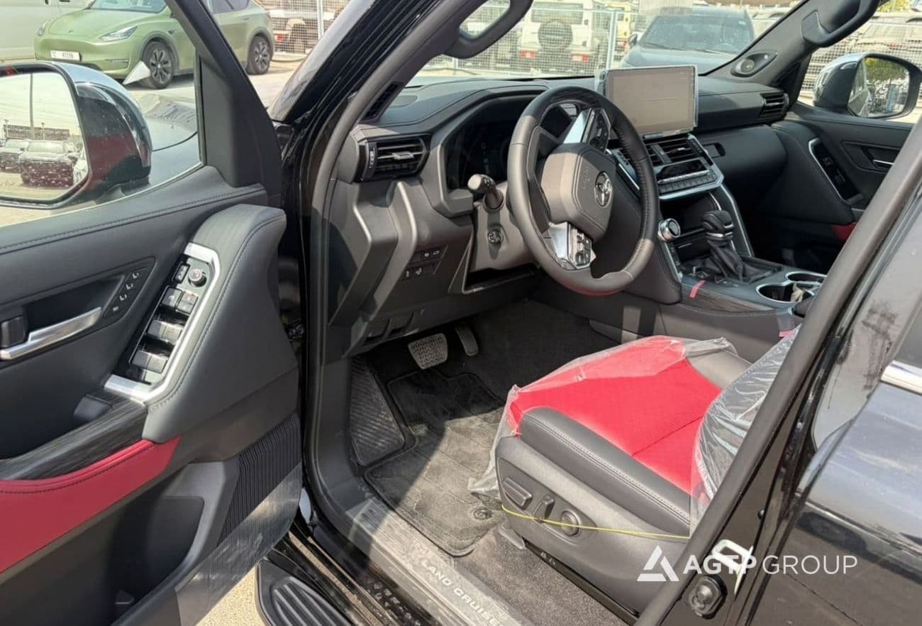 2026 Toyota Land Cruiser VXR thumbnail 7