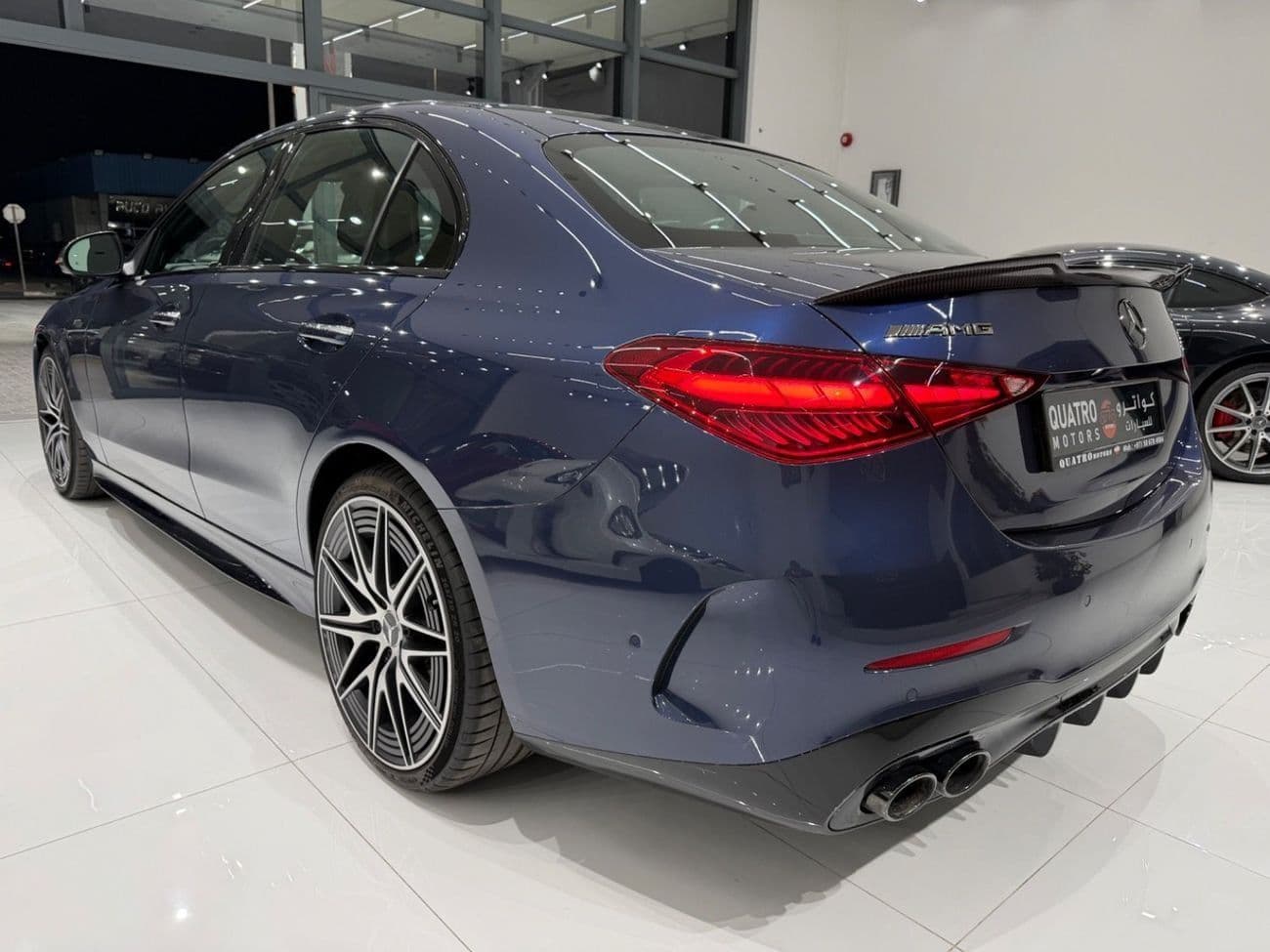 2025 Mercedes Benz C43 AMG 4MATIC thumbnail 5