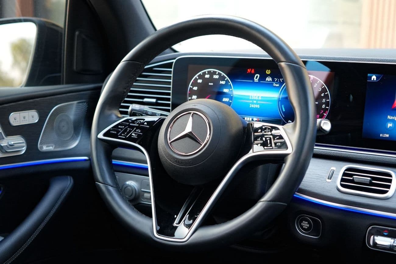 2025 Mercedes Benz GLE450 4MATIC thumbnail 6
