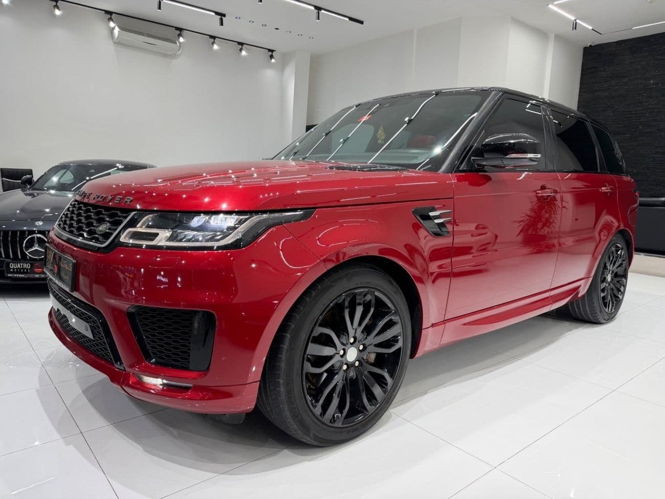 2018 Land Rover Range Rover Sport HSE thumbnail 3