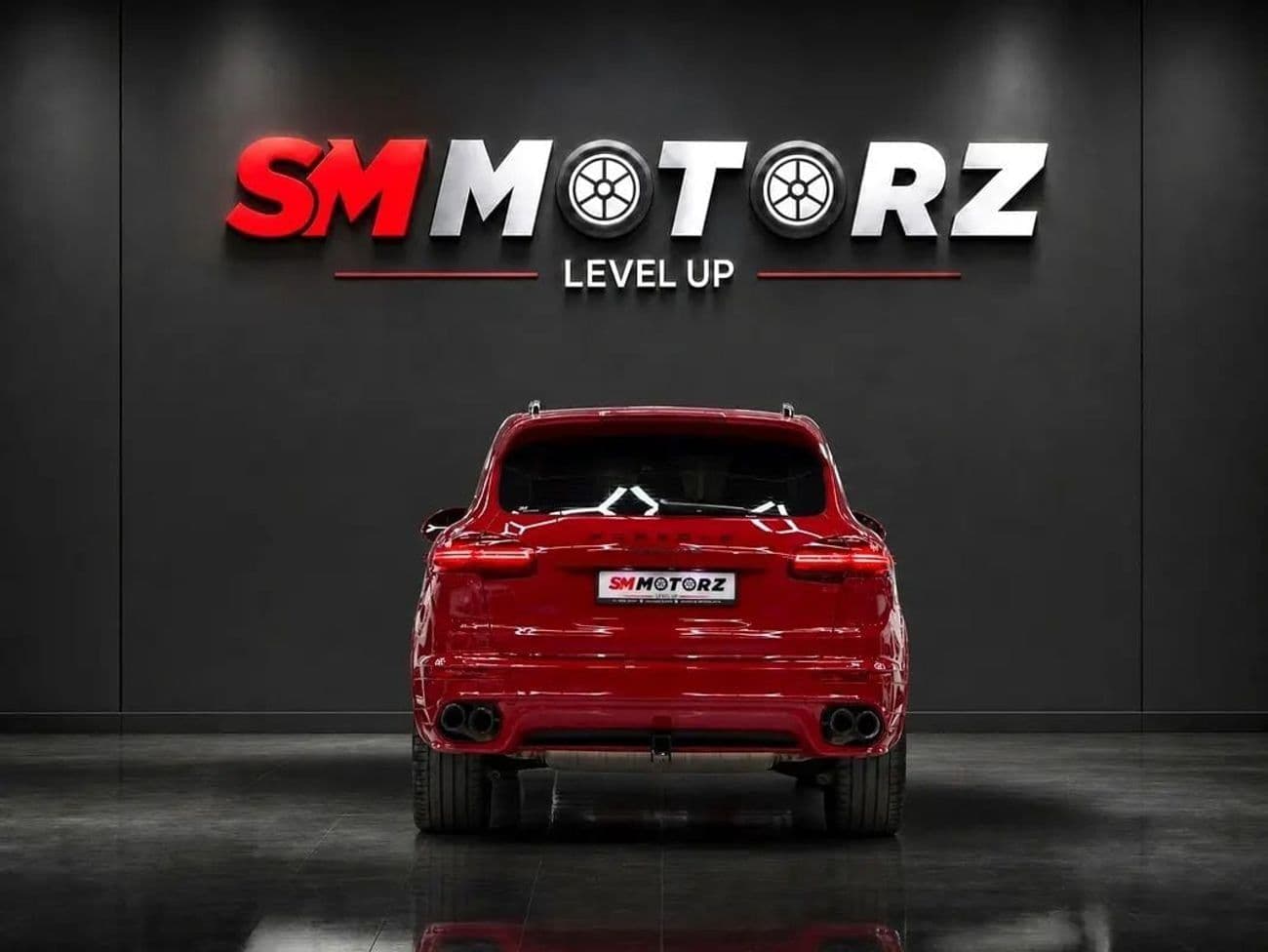2016 Porsche Cayenne GTS thumbnail 4
