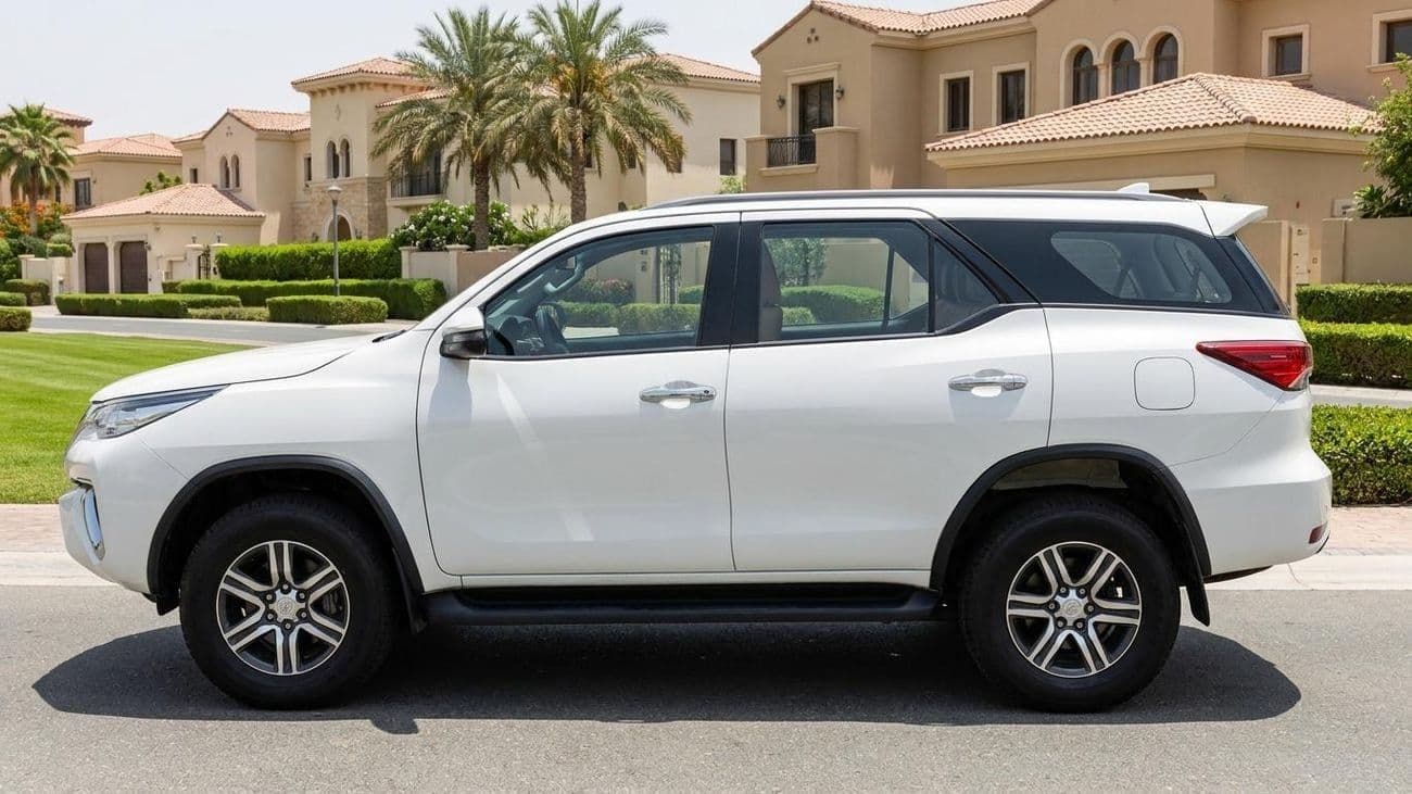2023 Toyota Fortuner EXR thumbnail 5