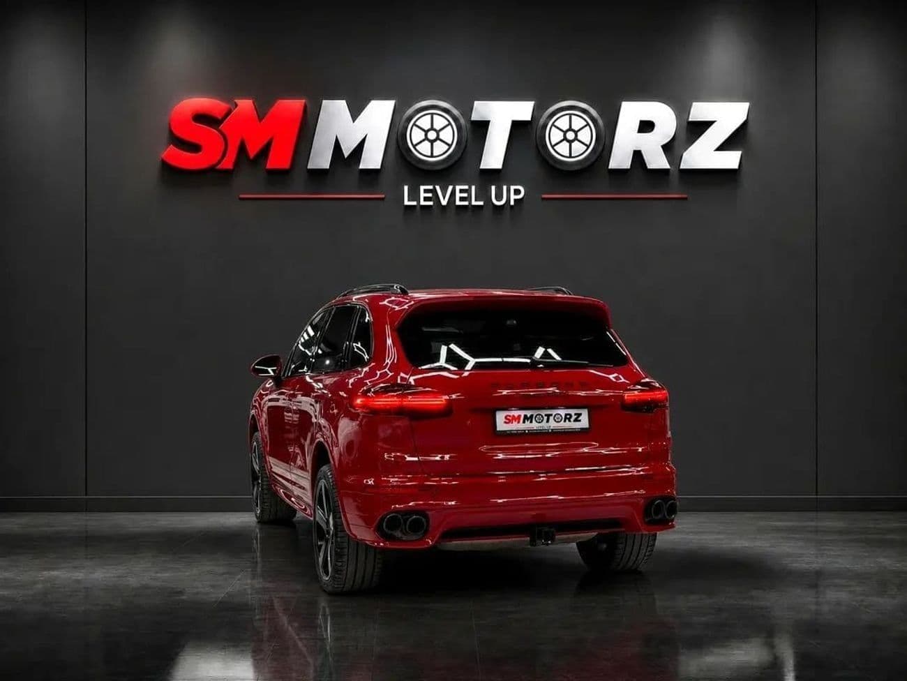 2016 Porsche Cayenne GTS thumbnail 5