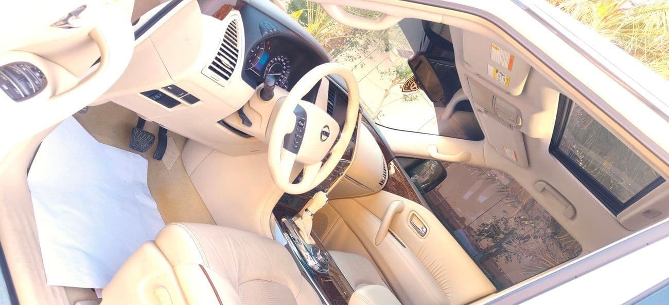 2013 Nissan Patrol SE T3 DVD thumbnail 4