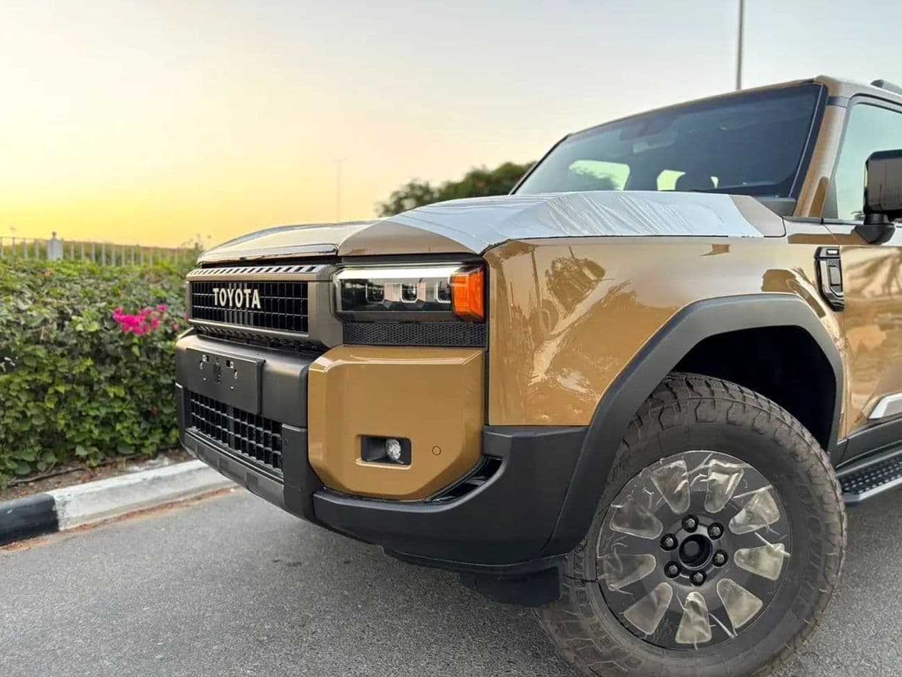 2026 Toyota Prado VXR thumbnail 3