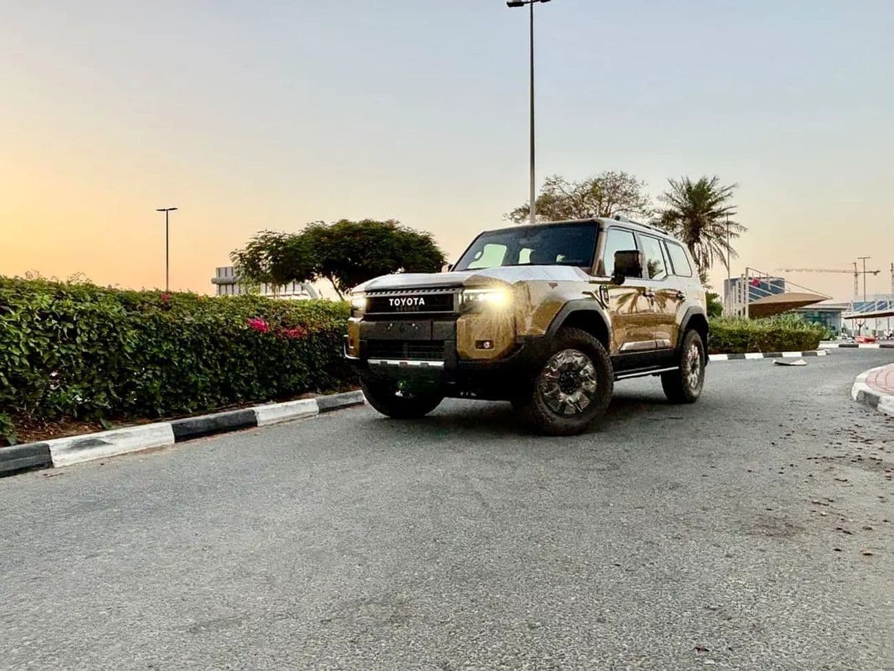 2026 Toyota Prado VXR thumbnail 5