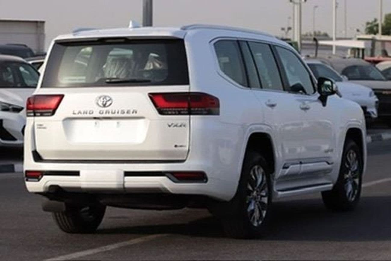 2026 Toyota Land Cruiser VXR thumbnail 4