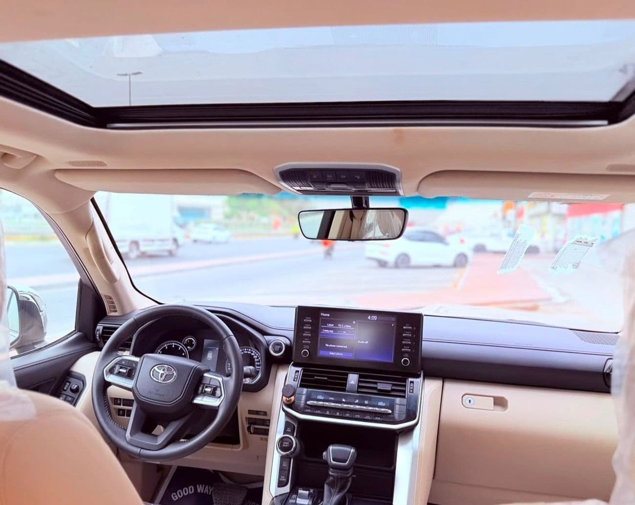 2022 Toyota Land Cruiser GXR thumbnail 6