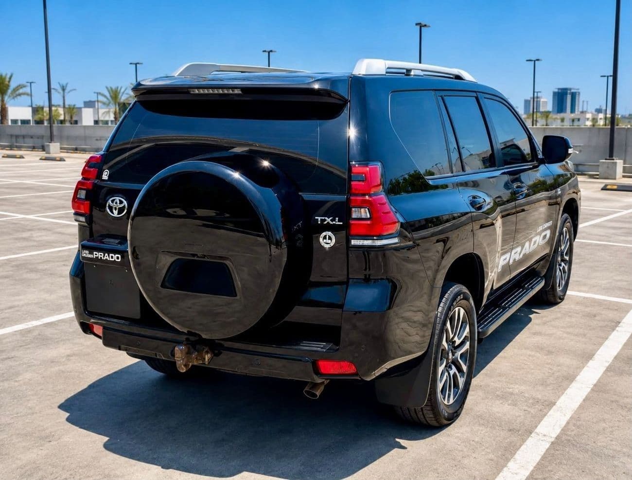 2022 Toyota Prado TX L thumbnail 3