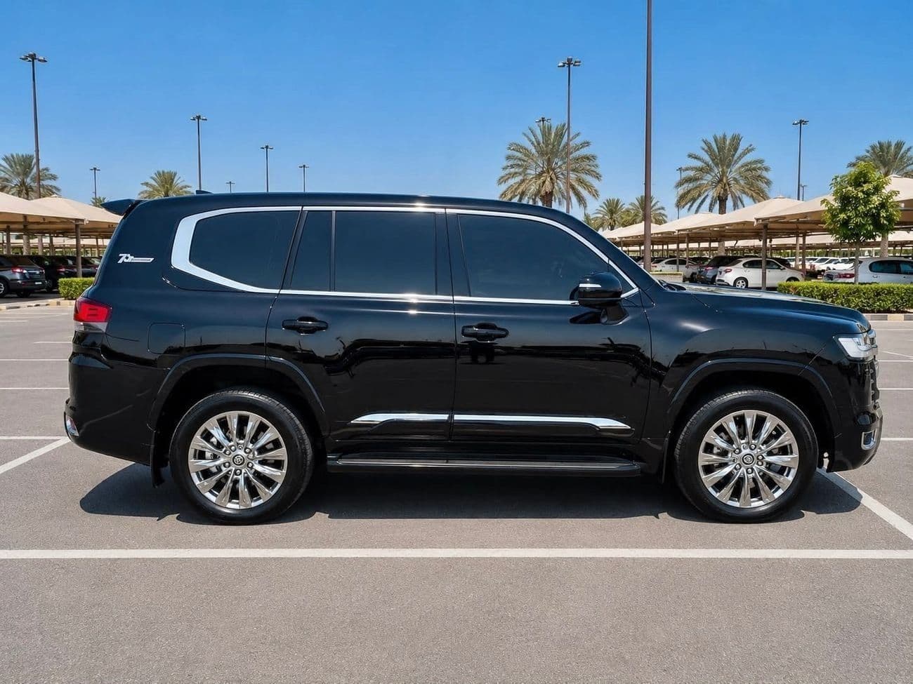 2021 Toyota Land Cruiser GXR thumbnail 3