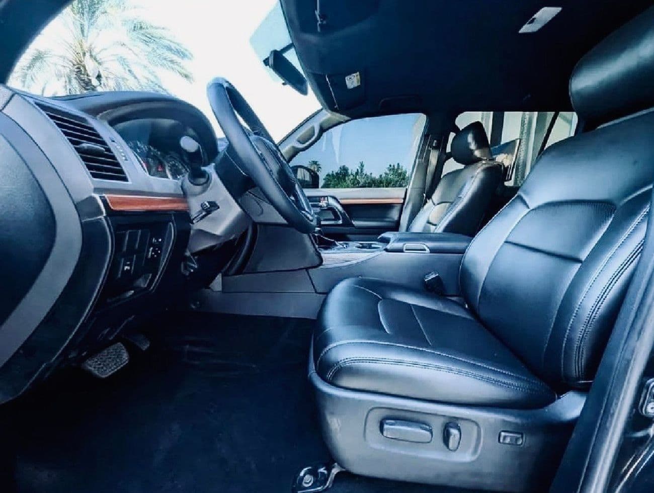 2021 Toyota Land Cruiser GXR thumbnail 5