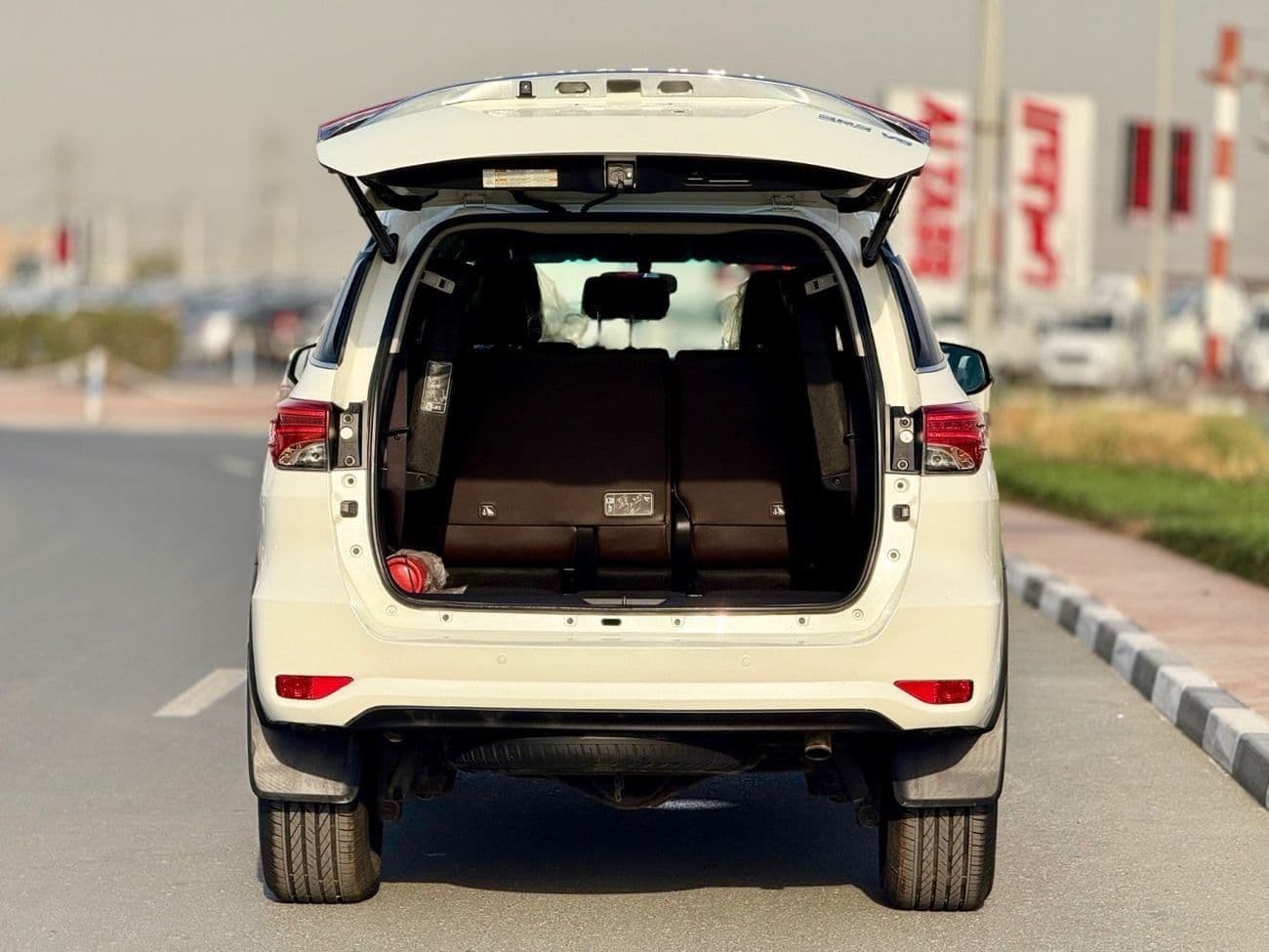 2018 Toyota Fortuner GXR thumbnail 7