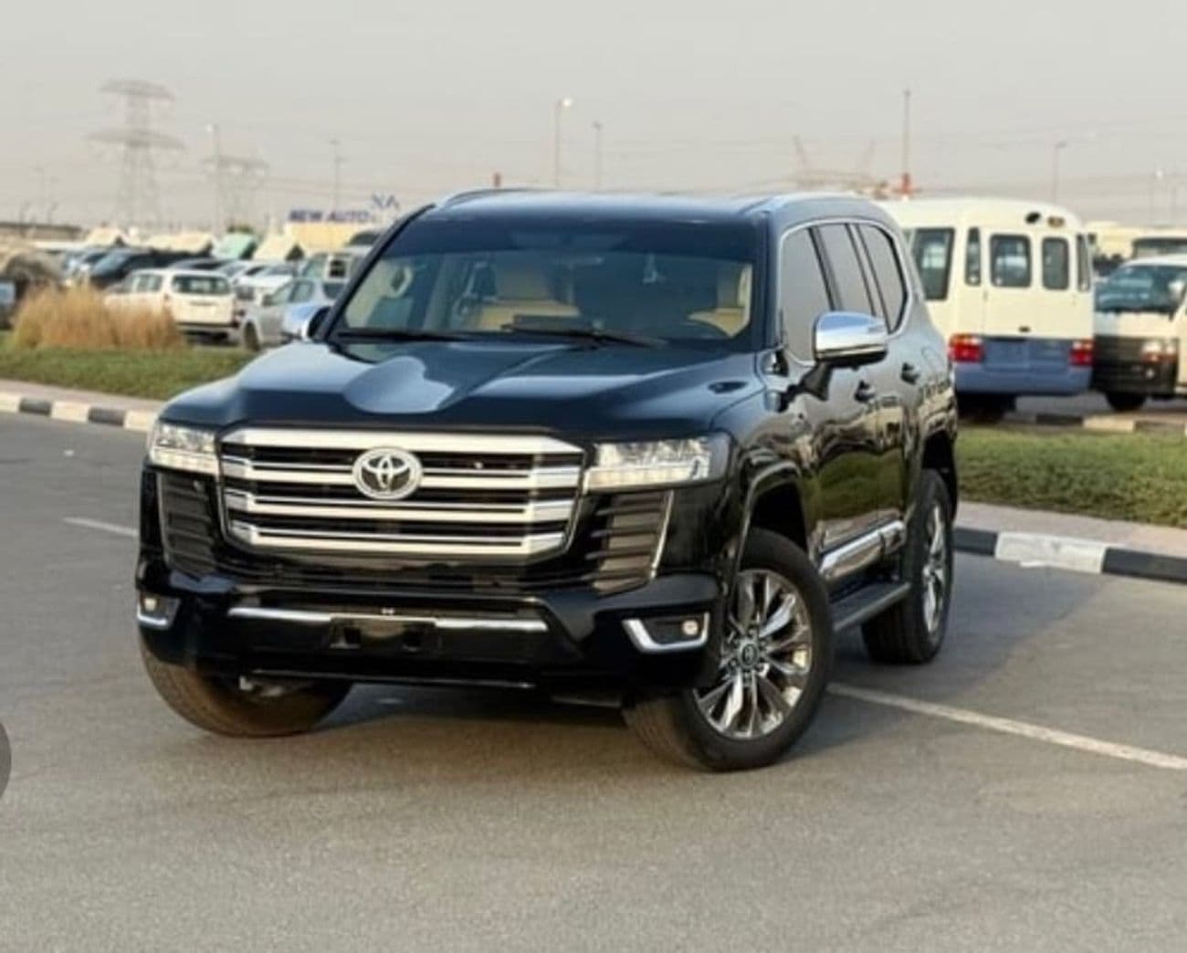 2022 Toyota Land Cruiser GXR thumbnail 3
