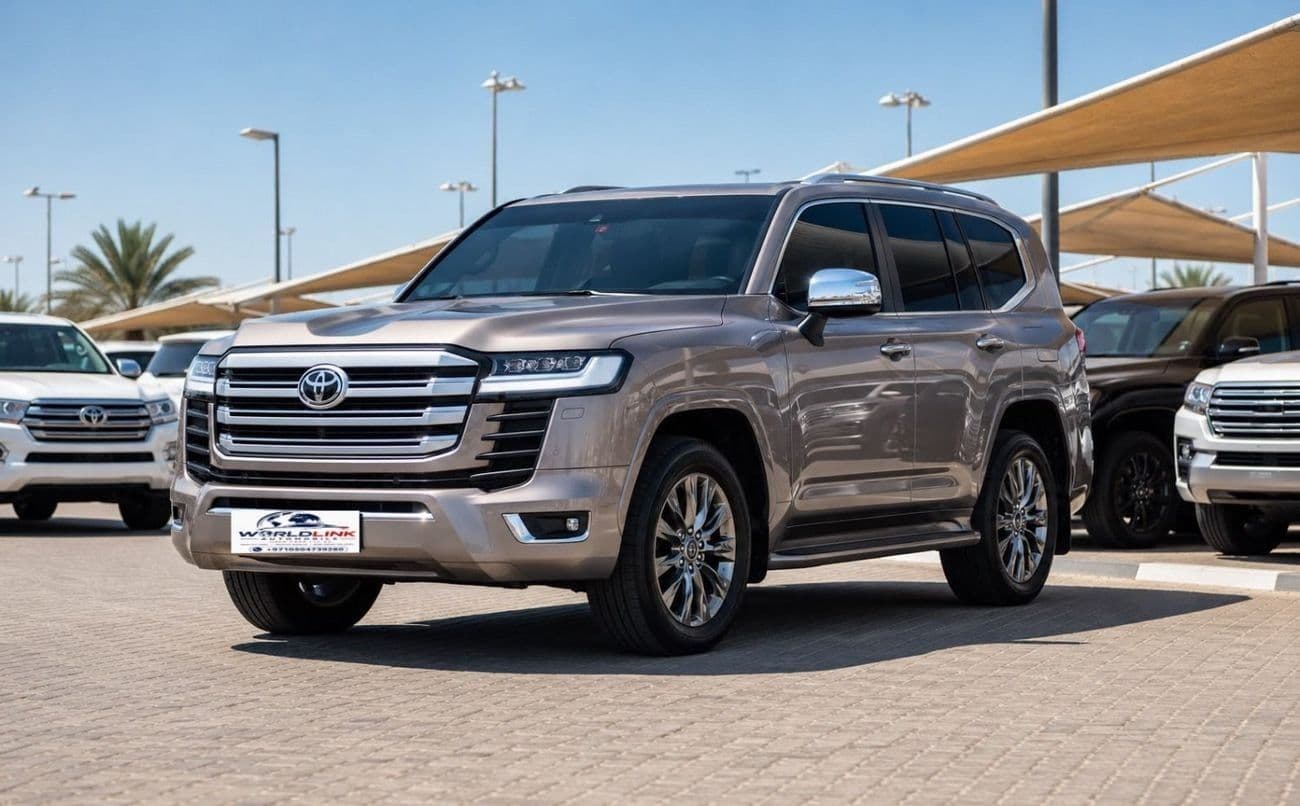 2022 Toyota Land Cruiser VXR thumbnail 3