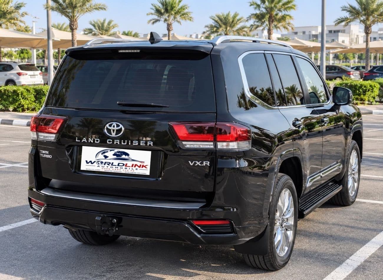 2024 Toyota Land Cruiser GXR thumbnail 6