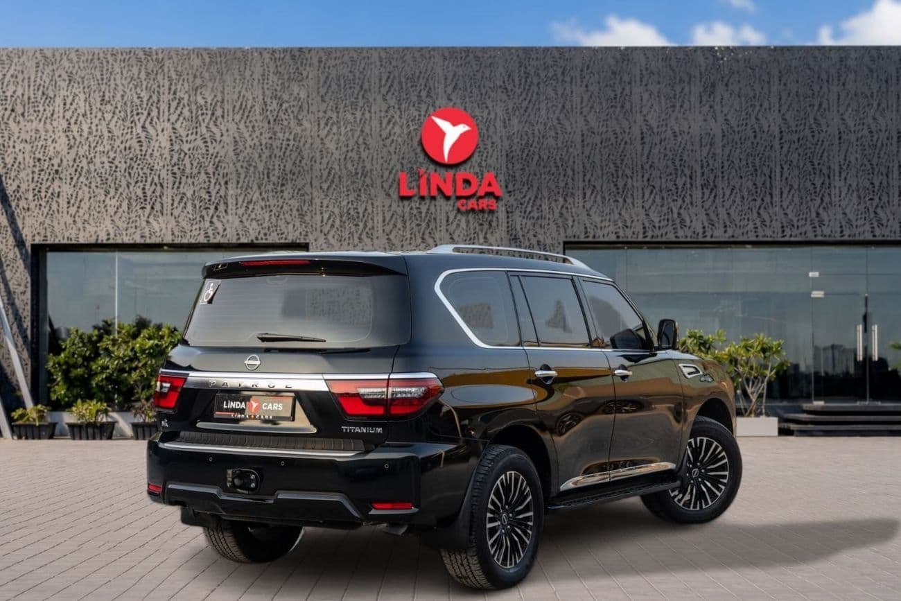 2023 Nissan Patrol SE TITANIUM thumbnail 6