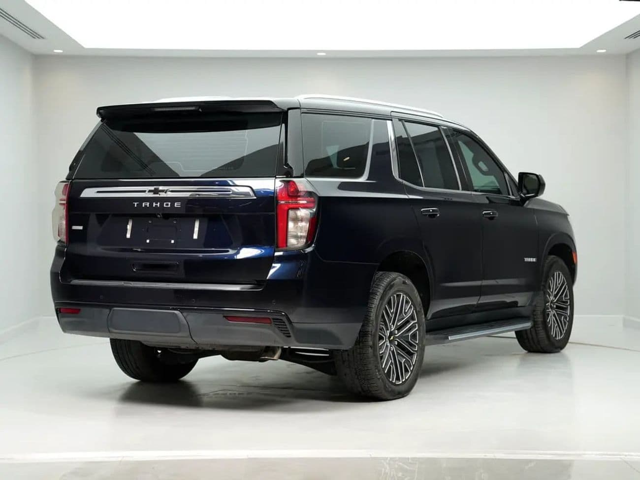 2021 Chevrolet Tahoe LT thumbnail 6