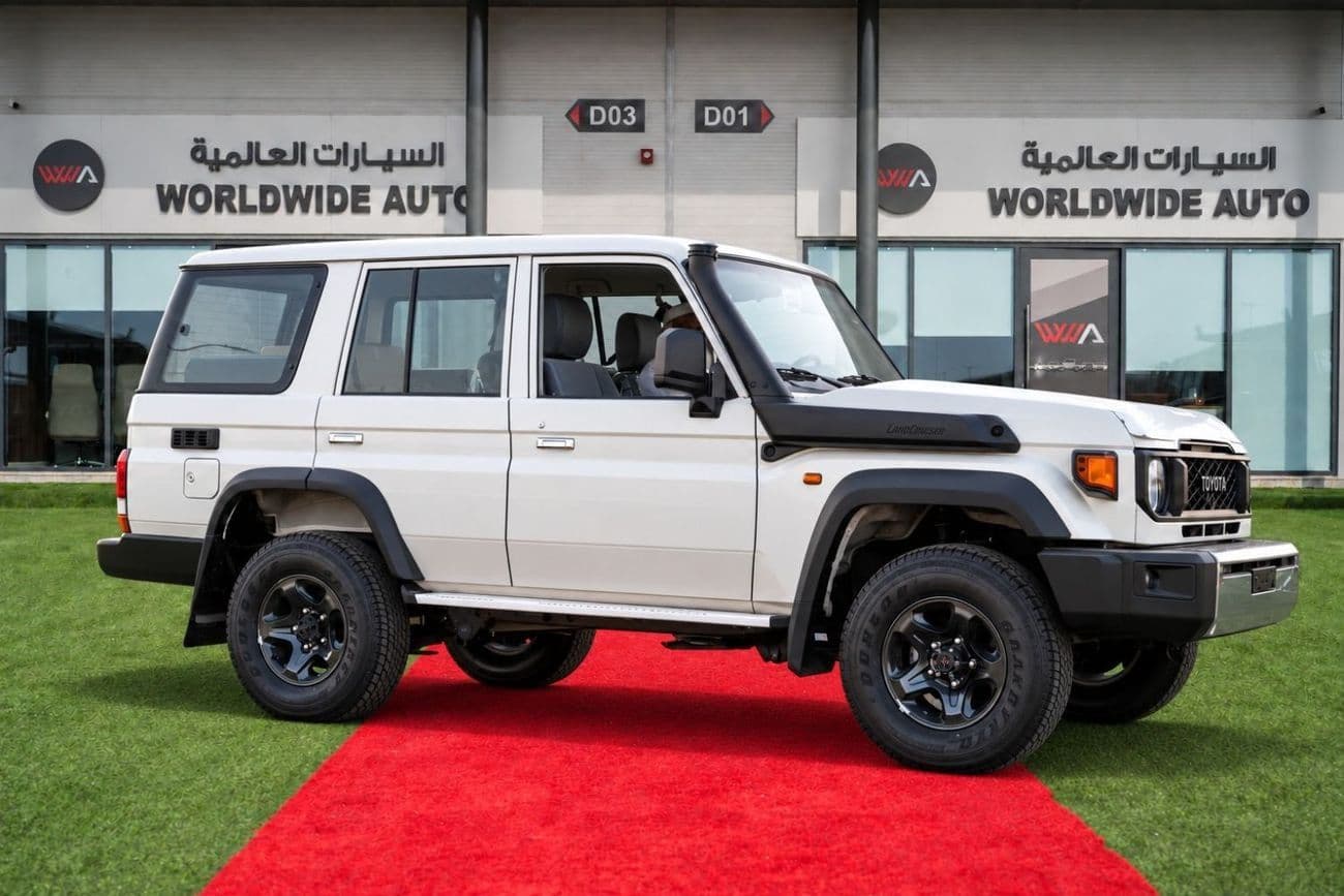 2025 Toyota Land Cruiser S DLX