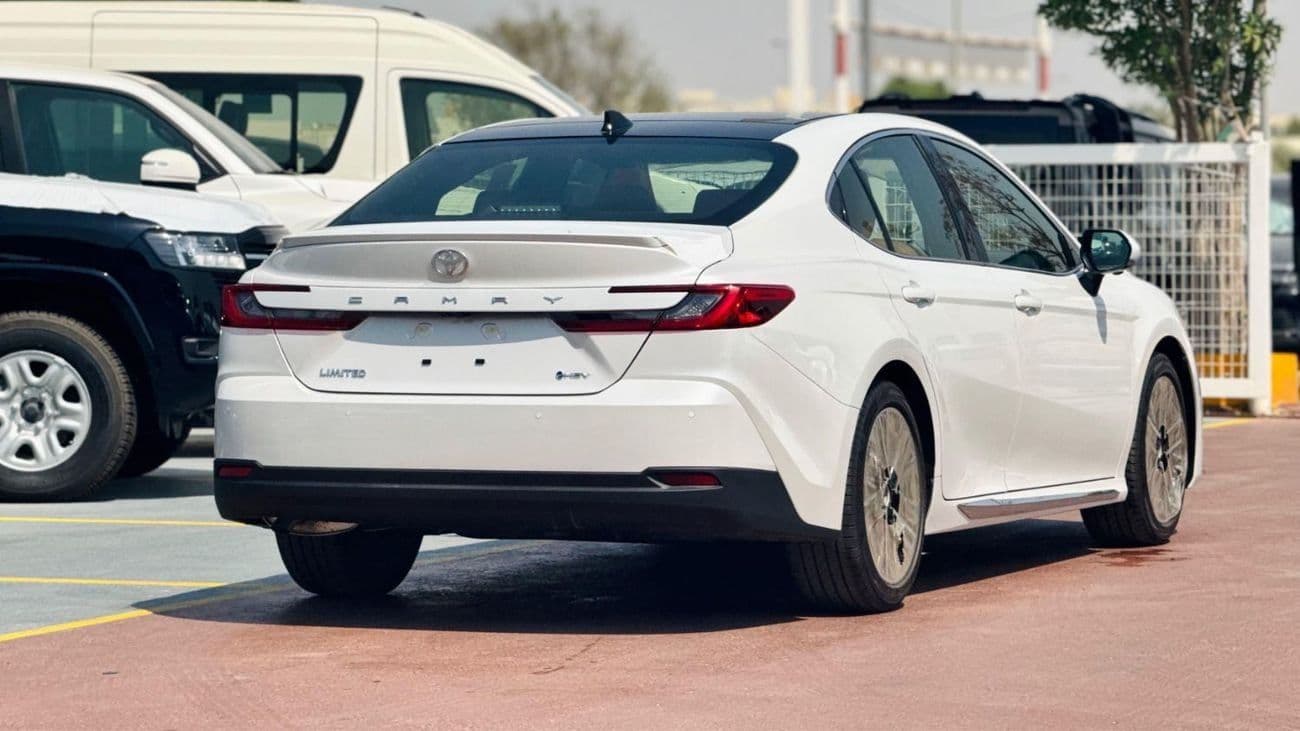 2026 Toyota Camry LIMITED HEV thumbnail 6