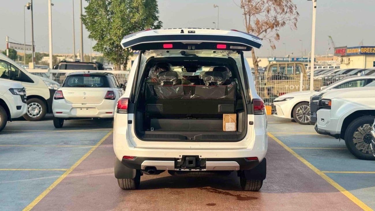 2026 Toyota Land Cruiser GR SPORT thumbnail 6